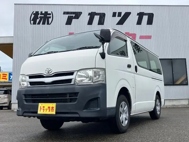 トヨタ ハイエースバン LDF-KDH206V(4WD)の写真1