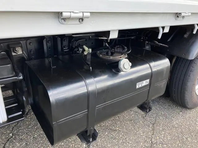 三菱 キャンター TPG-FDA00(4WD)の写真21