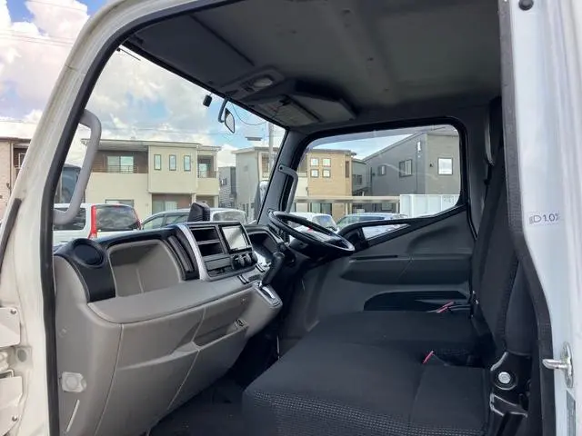 三菱 キャンター TPG-FDA00(4WD)の写真26