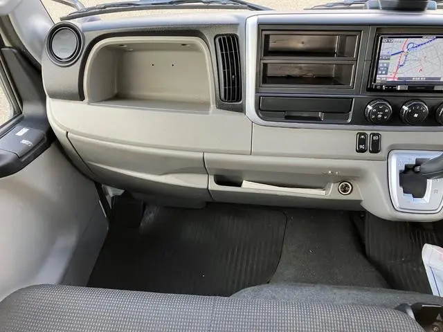 三菱 キャンター TPG-FDA00(4WD)の写真28