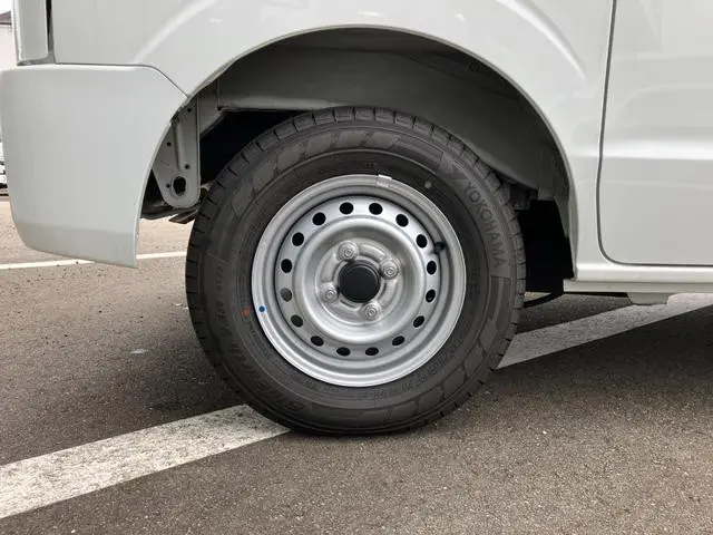 三菱 ミニキャブバン 5BD-DS17V(2WD)の写真8