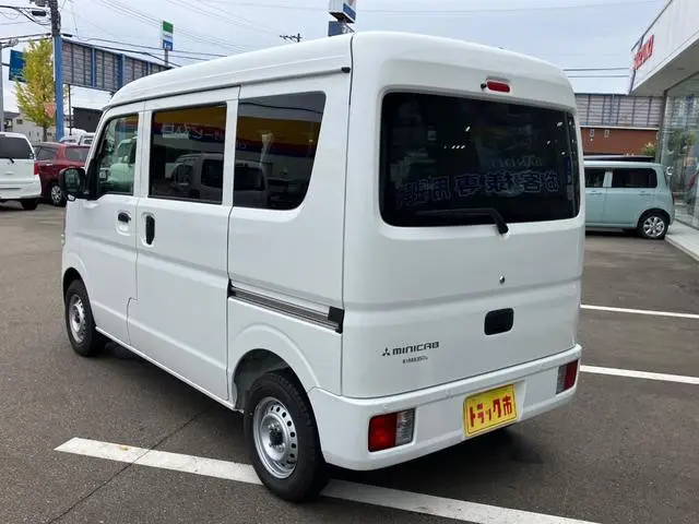 三菱 ミニキャブバン 5BD-DS17V(2WD)の写真13