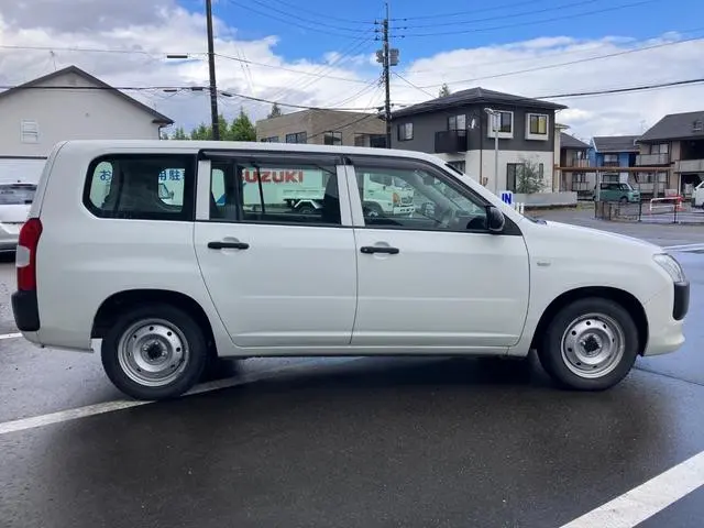 トヨタ サクシードバン DBE-NCP160V(2WD)の写真7