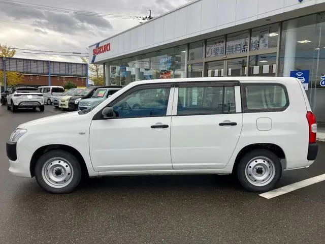 トヨタ サクシードバン DBE-NCP160V(2WD)の写真13