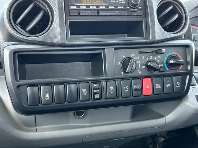 日野 デュトロ TKG-XZC605M(2WD)の写真32