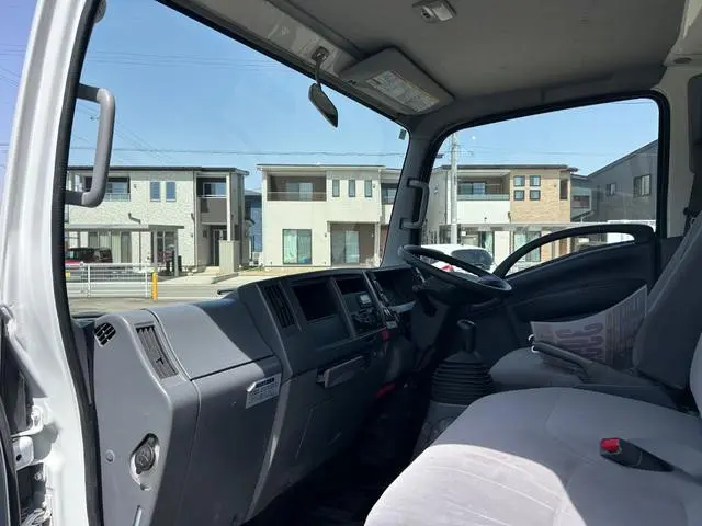 いすゞ エルフ TPG-NMS85AR(4WD)の写真25