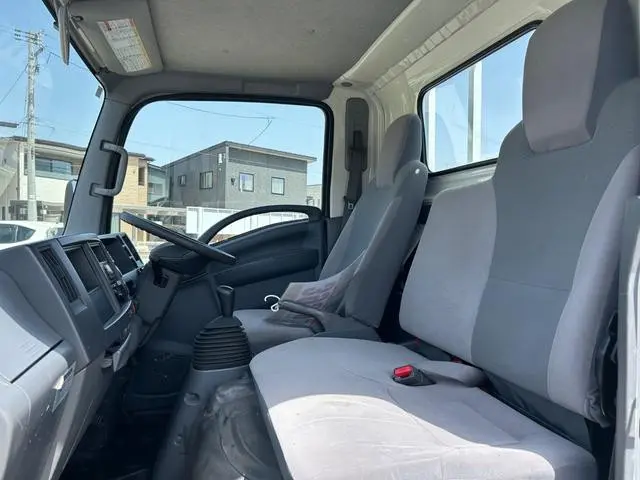 いすゞ エルフ TPG-NMS85AR(4WD)の写真26