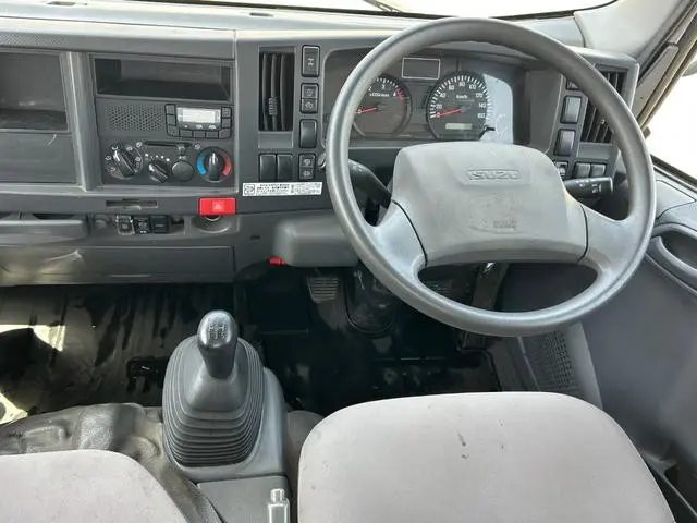 いすゞ エルフ TPG-NMS85AR(4WD)の写真28