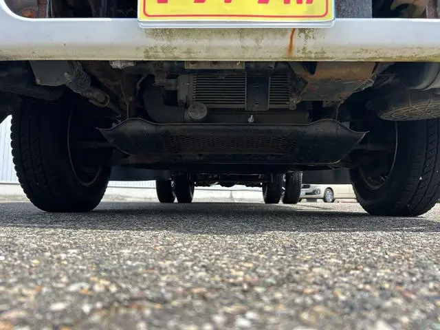 三菱 キャンターガッツ KK-FD70AB(4WD)の写真5