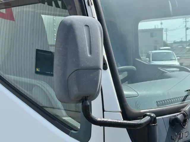 三菱 キャンターガッツ KK-FD70AB(4WD)の写真6