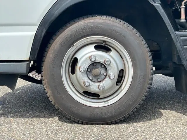 三菱 キャンターガッツ KK-FD70AB(4WD)の写真17