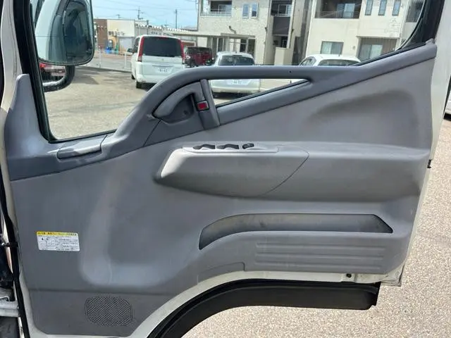 三菱 キャンターガッツ KK-FD70AB(4WD)の写真33