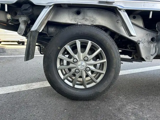 ダイハツ ハイゼットトラック EBD-S211P(4WD)の写真8