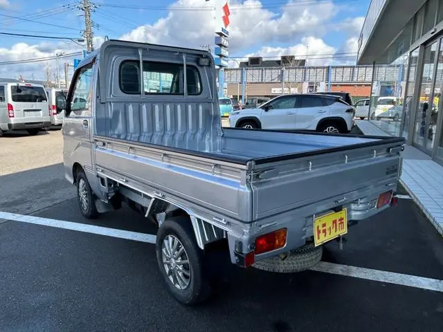 ダイハツ ハイゼットトラック EBD-S211P(4WD)の写真12