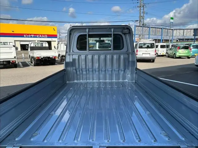 ダイハツ ハイゼットトラック EBD-S211P(4WD)の写真14