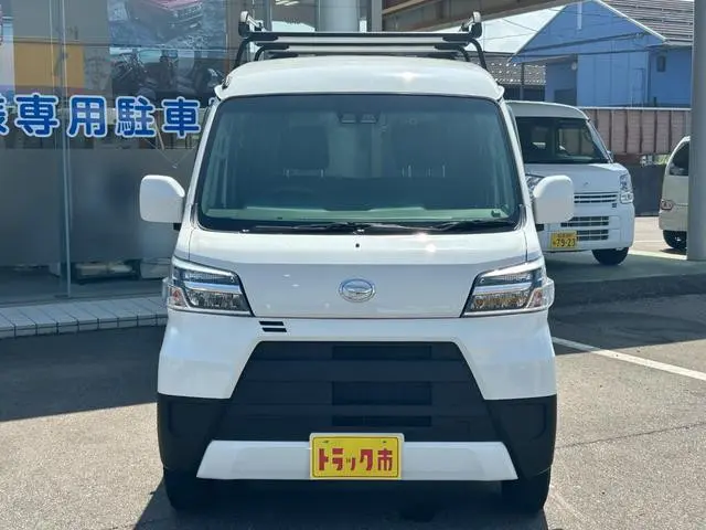 ダイハツ ハイゼットバン 3BD-S331V(4WD)の写真3