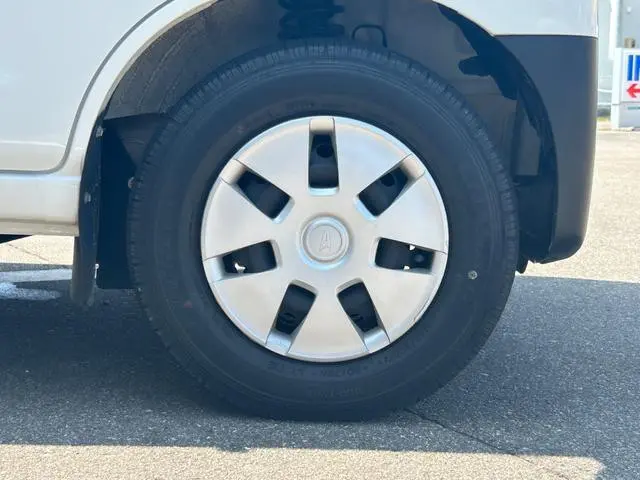 ダイハツ ハイゼットバン 3BD-S331V(4WD)の写真7