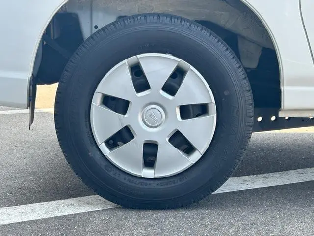 ダイハツ ハイゼットバン 3BD-S331V(4WD)の写真8
