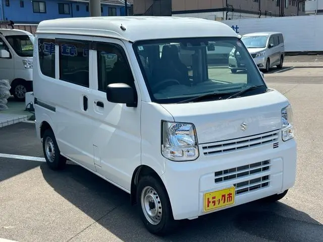 スズキ エブリイ 5BD-DA17V(4WD)の写真4
