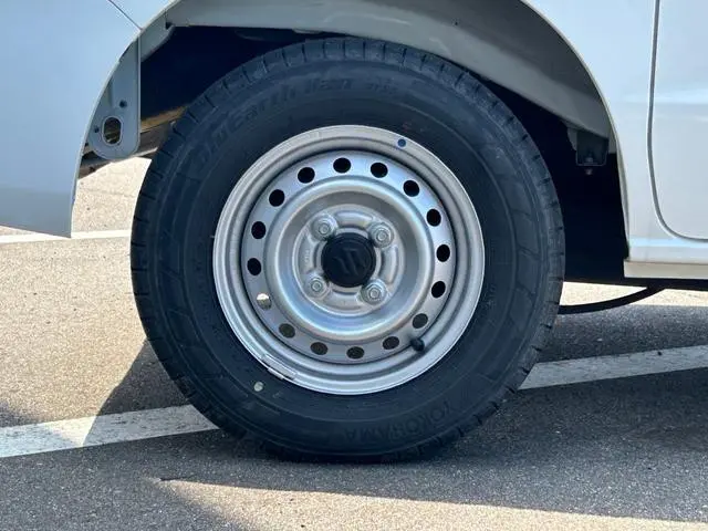 スズキ エブリイ 5BD-DA17V(4WD)の写真8