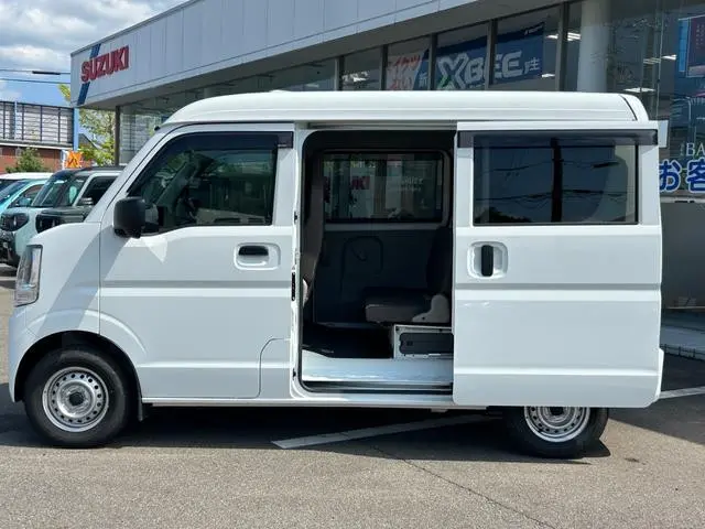スズキ エブリイ 5BD-DA17V(4WD)の写真16