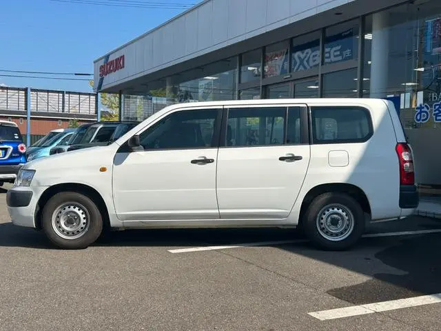 トヨタ サクシードバン CBE-NCP51V(2WD)の写真12