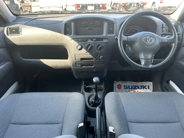 トヨタ サクシードバン CBE-NCP51V(2WD)の写真17