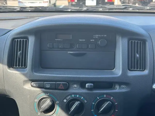 トヨタ サクシードバン CBE-NCP51V(2WD)の写真20