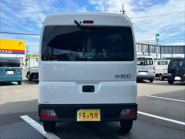 ダイハツ ハイゼットバン 3BD-S710V(4WD)の写真9