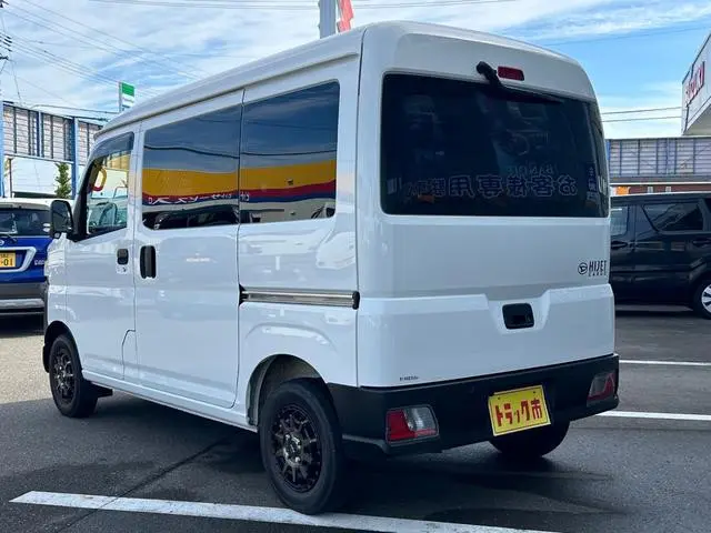 ダイハツ ハイゼットバン 3BD-S710V(4WD)の写真10