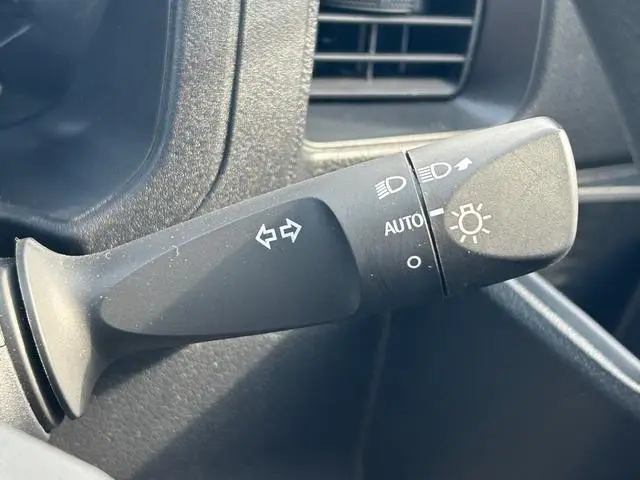 ダイハツ ハイゼットバン 3BD-S710V(4WD)の写真24