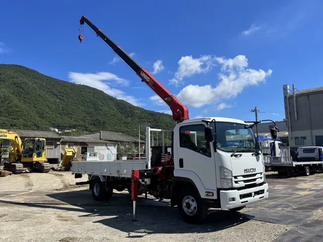 いすゞ フォワード TKG-FRR90S1(2WD)の写真10