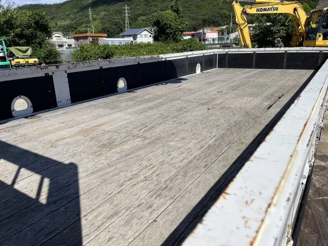 いすゞ フォワード TKG-FRR90S1(2WD)の写真13