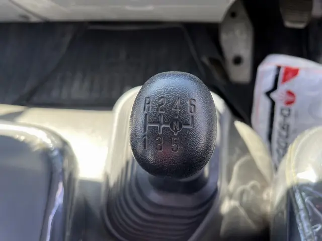 いすゞ フォワード TKG-FRR90S1(2WD)の写真23