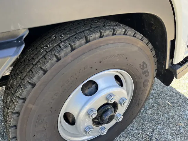 いすゞ フォワード TKG-FRR90S1(2WD)の写真32