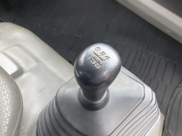 日野 デュトロ TKG-XZU630T(2WD)の写真27