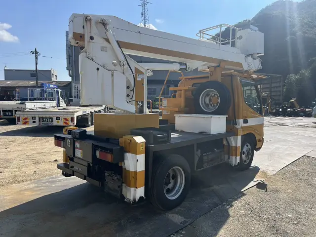 日野 デュトロ BKG-XZU304E(2WD)の写真5