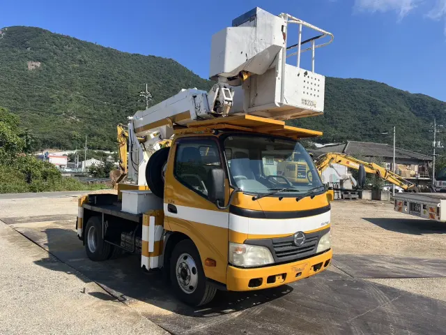 日野 デュトロ BKG-XZU304E(2WD)の写真7