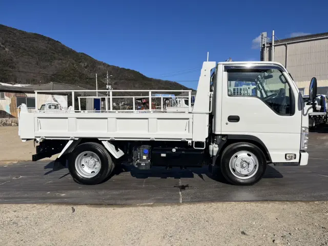 いすゞ エルフ 2RG-NKR88AD(2WD)の写真7