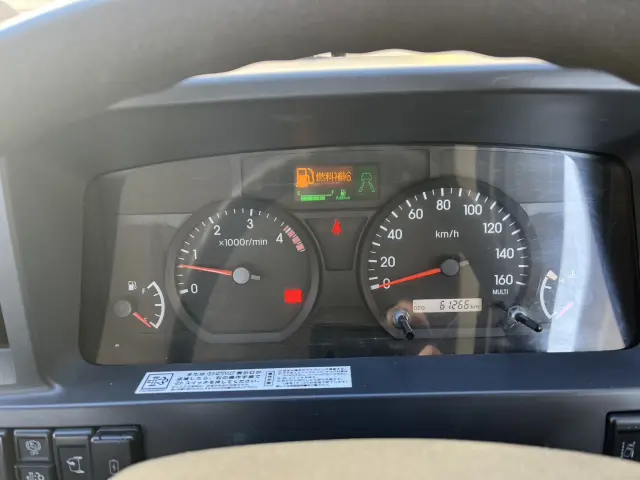 いすゞ エルフ 2RG-NKR88AD(2WD)の写真26