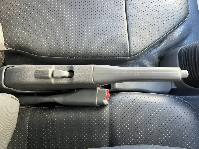 いすゞ エルフ 2RG-NKR88AD(2WD)の写真33