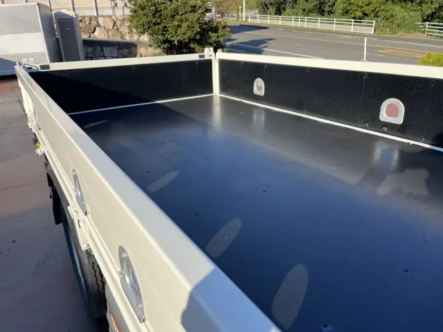 日野 デュトロ 2RG-XZC605M(2WD)の写真9