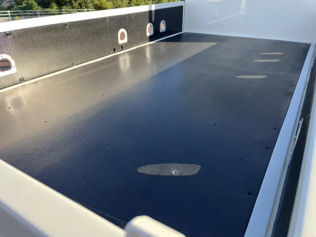 日野 デュトロ 2RG-XZC605M(2WD)の写真10