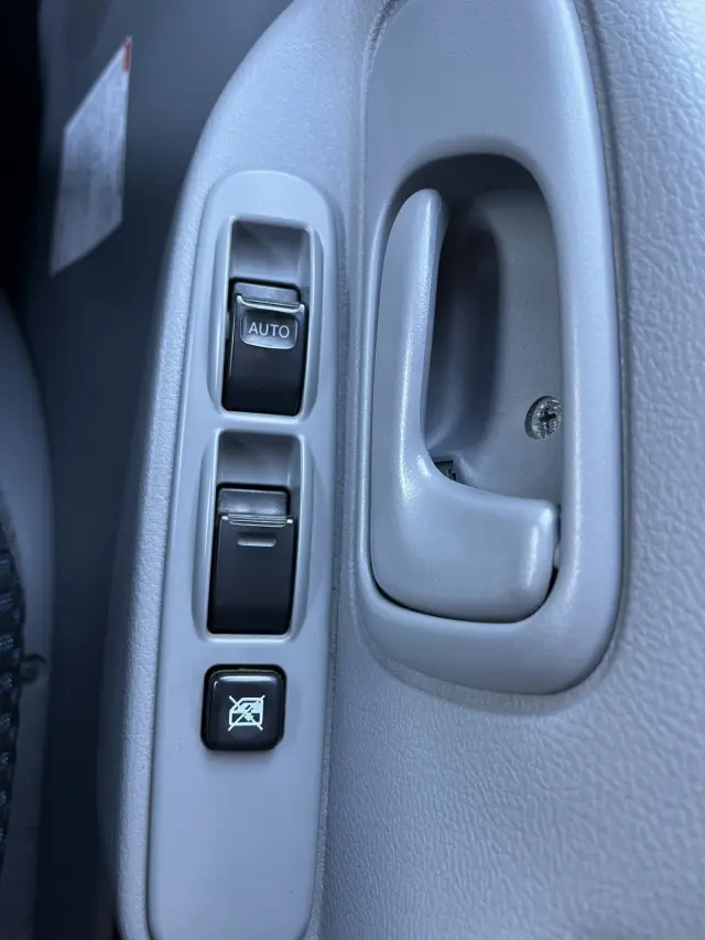 日野 デュトロ 2RG-XZC605M(2WD)の写真24