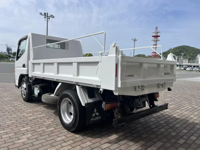 三菱 キャンター TPG-FBA60(2WD)の写真3