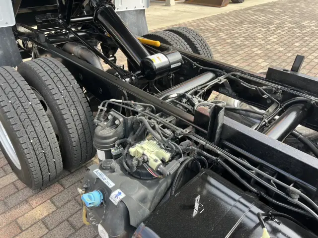 三菱 キャンター TPG-FBA60(2WD)の写真13