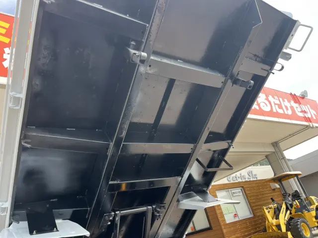 三菱 キャンター TPG-FBA60(2WD)の写真17