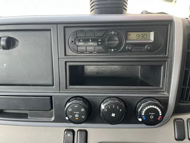 三菱 キャンター TPG-FBA60(2WD)の写真32