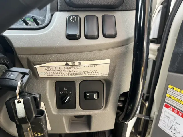 三菱 キャンター TPG-FBA60(2WD)の写真35