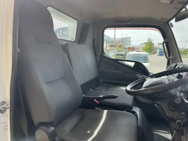 三菱 キャンター TPG-FBA60(2WD)の写真39